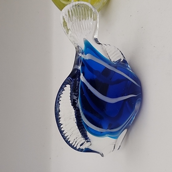 Art Glass Fish Paper Weights 4 Count - Picture 3 of 11